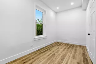 3235 W Flournoy St, Chicago, IL 60624 - Photo 14