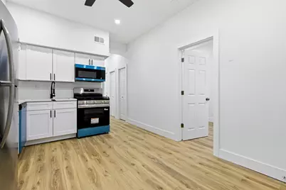 3235 W Flournoy Street, Chicago, IL 60624 - Photo 6