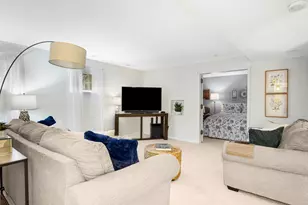 317 E Walnut St, Hinsdale, IL 60521 - Photo 26