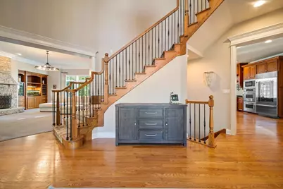 39W821 S Hathaway Lane, Geneva, IL 60134 - Photo 4