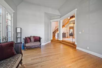 39W821 S Hathaway Lane, Geneva, IL 60134 - Photo 6