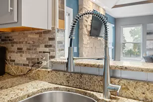 515 Surrey Ridge Dr, Cary, IL 60013 - Photo 18