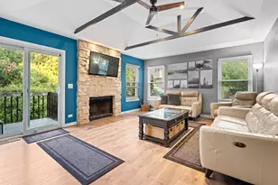 515 Surrey Ridge Dr, Cary, IL 60013 - Photo 22