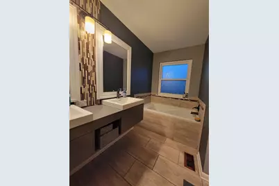 515 Surrey Ridge Drive, Cary, IL 60013 - Photo 48