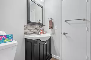 515 Surrey Ridge Dr, Cary, IL 60013 - Photo 64