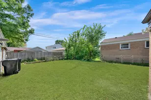 8053 S Kenton Ave, Chicago, IL 60652 - Photo 22