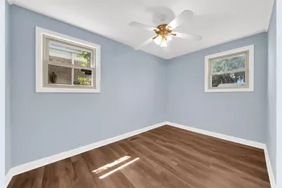 8053 S Kenton Avenue, Chicago, IL 60652 - Photo 16