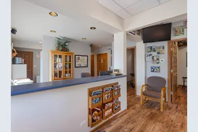 111 W Railroad Avenue, Bartlett, IL 60103 - Photo 10