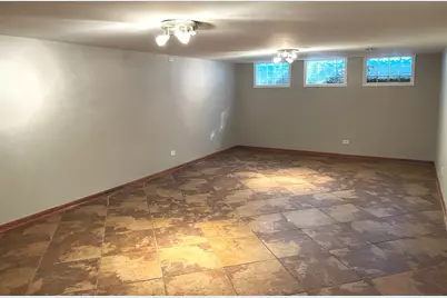 939 Coach Road, Homewood, IL 60430 - Photo 12