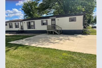 2211 Crestview Drive, Princeton, IL 61356 - Photo 2