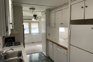 1101 Lakewood Rd, Elgin, IL 60123 - Photo 6