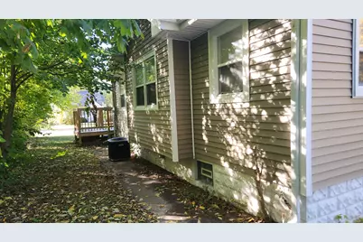 317 N Horace Avenue, Rockford, IL 61101 - Photo 6