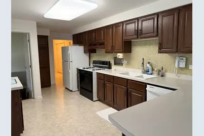 1842 Thomas Atkinson Road, Inverness, IL 60067 - Photo 6