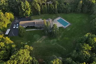 1842 Thomas Atkinson Rd, Inverness, IL 60067 - Photo 12