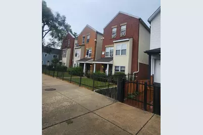 8909 S Houston Avenue, Chicago, IL 60617 - Photo 2