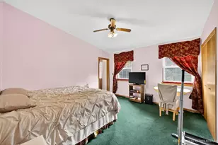 4024 Newport Dr, Island Lake, IL 60042 - Photo 10