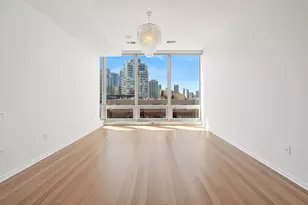 500 W Superior St, Chicago, IL 60654 - Photo 8