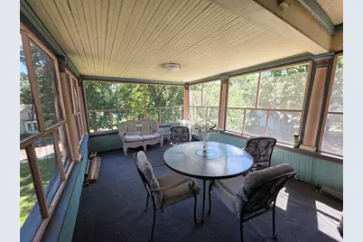 705 W Highland Avenue, Elgin, IL 60123 - Photo 30