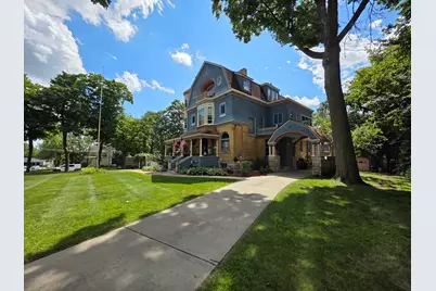 705 W Highland Avenue, Elgin, IL 60123 - Photo 1