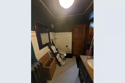 705 W Highland Avenue, Elgin, IL 60123 - Photo 26