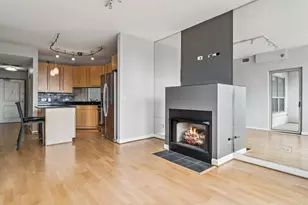 720 W Randolph St, Chicago, IL 60661 - Photo 6