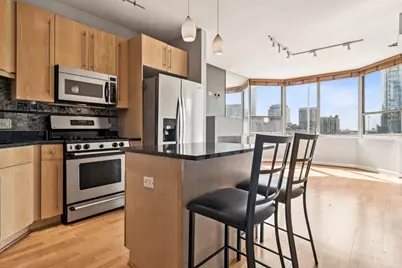 720 W Randolph Street #502, Chicago, IL 60661 - Photo 4