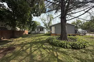 21990 W 6th St, Lake Villa, IL 60046 - Photo 8