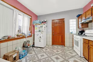 3529 W 63rd Pl, Chicago, IL 60629 - Photo 10