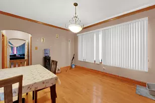 3529 W 63rd Pl, Chicago, IL 60629 - Photo 6