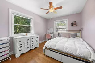 573 Maple Ave, Lisle, IL 60532 - Photo 14