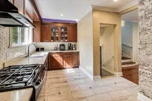 2818 Emmaus Ave, Zion, IL 60099 - Photo 8