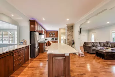 2818 Emmaus Avenue, Zion, IL 60099 - Photo 10