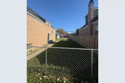8053 S Kedzie Avenue, Chicago, IL 60652 - Photo 4