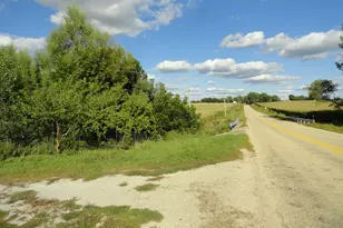 18250 Malvern Rd, Morrison, IL 61270 - Photo 10