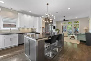 2729 N Sheffield Ave, Chicago, IL 60614 - Photo 8