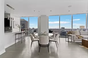 110 W Superior St, Chicago, IL 60654 - Photo 12