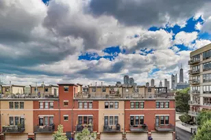 1009 N Riverwalk St, Chicago, IL 60610 - Photo 30