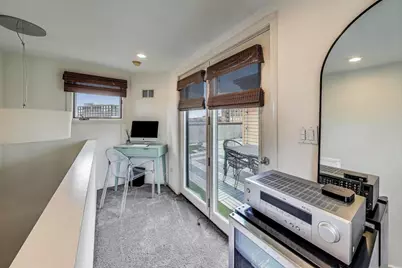 1009 N Riverwalk Street, Chicago, IL 60610 - Photo 26