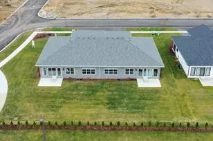 2041 Isabella Ln, Minooka, IL 60447 - Photo 2