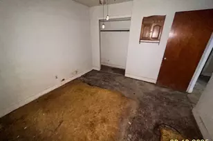 17 167th Pl, Calumet City, IL 60409 - Photo 2