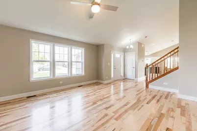 212 Saint Andrews Drive, Dekalb, IL 60115 - Photo 4