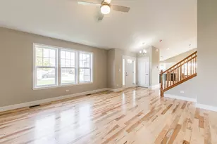 212 St Andrews Dr, Dekalb, IL 60115 - Photo 4