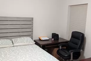 2417 Fleetwood Dr, Joliet, IL 60432 - Photo 8