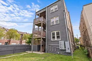 1101 S Oak Park Ave, Oak Park, IL 60304 - Photo 4