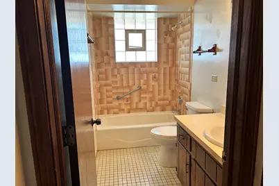 [Address not provided], Calumet City, IL 60409 - Photo 8