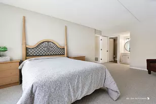 920 Vose Dr, Gurnee, IL 60031 - Photo 10