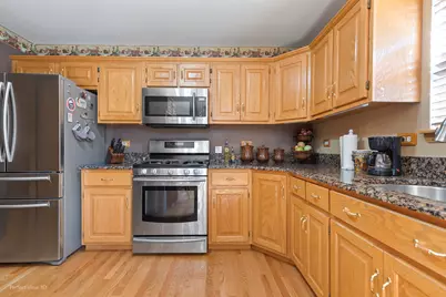 802 Joanne Drive, Minooka, IL 60447 - Photo 8