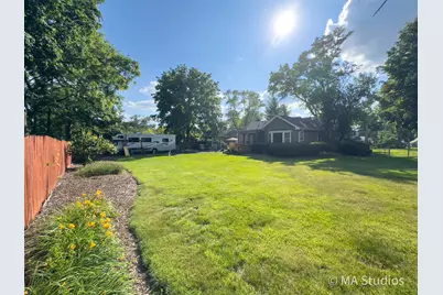 1219 Golf Lane, Wheaton, IL 60189 - Photo 54