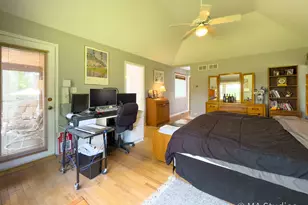 1219 Golf Ln, Wheaton, IL 60189 - Photo 14