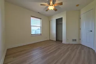 2355 Shiloh Dr, Aurora, IL 60503 - Photo 22